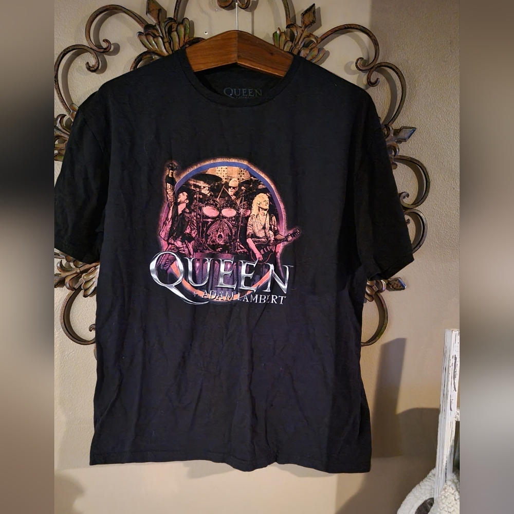 Queen Tour Tee